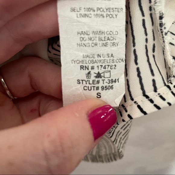 Vici Spontaneity Butterfly Sleeve Striped Blouse Small - Picture 8 of 8